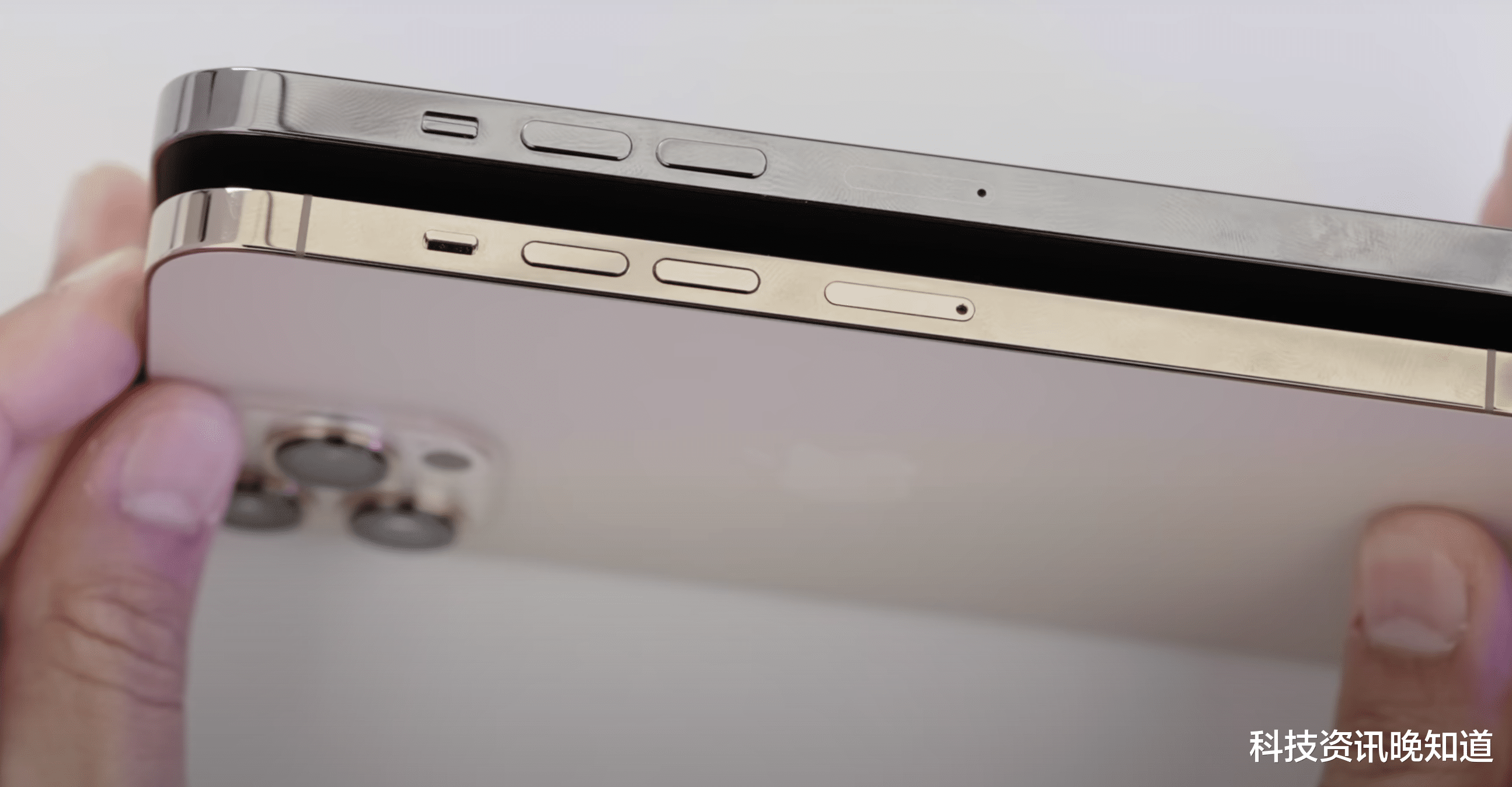 iPhone14|iPhone 14 Pro Max 设计模型上手，一起来看与13PM有哪些不同