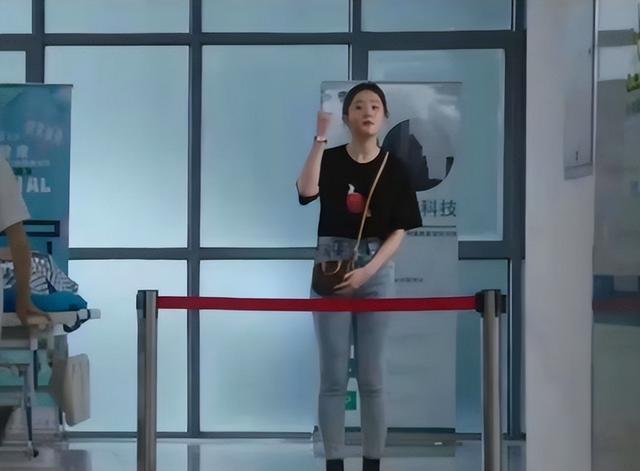 郑秀文|瘦到病态、动脸成瘾、强行装嫩，内娱的“畸形审美”真是刷新三观