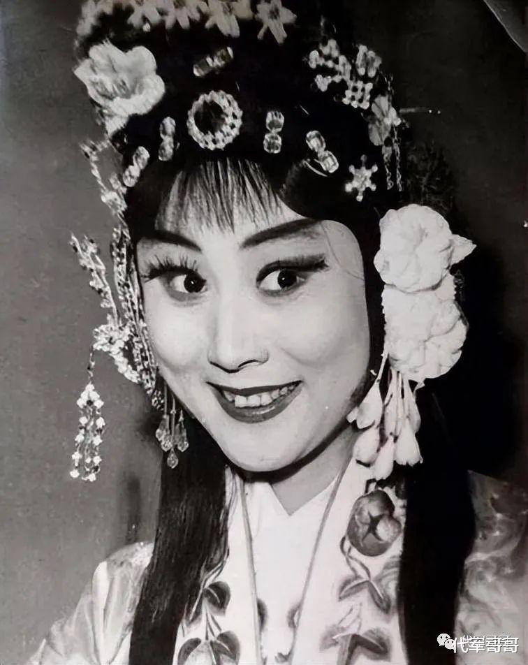 刘长瑜|“李铁梅”刘长瑜:第一任丈夫早逝后再婚,如今80岁过得怎样了?