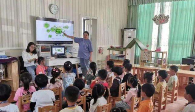 幼儿园|低年级怪象，在幼儿园时期“聪明伶俐”，为何上小学后“拉胯”了