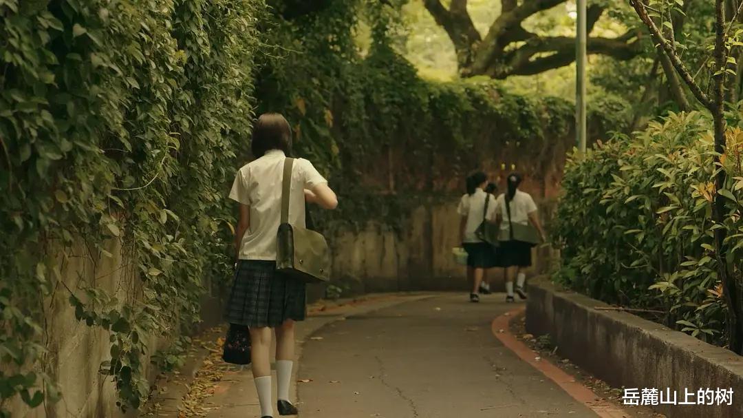 韩剧|《她和她的她》：从黑暗到光明，我们都值得被爱