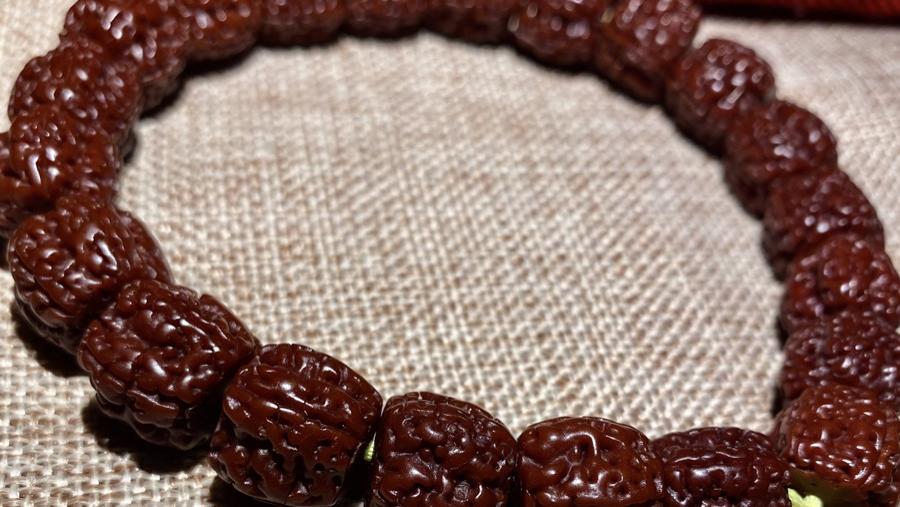 翡翠|什么人不适合佩戴文玩？还真不一定适合所有人