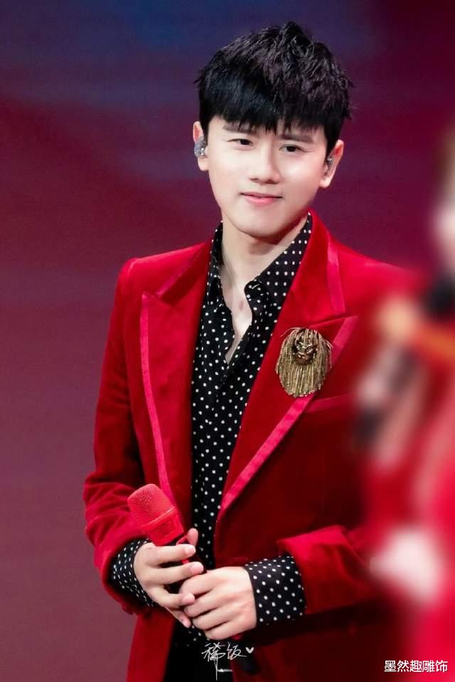 星光大道|川渝也要举办春晚了,张杰、冯提莫相继登台献唱,肖战会不会来呢