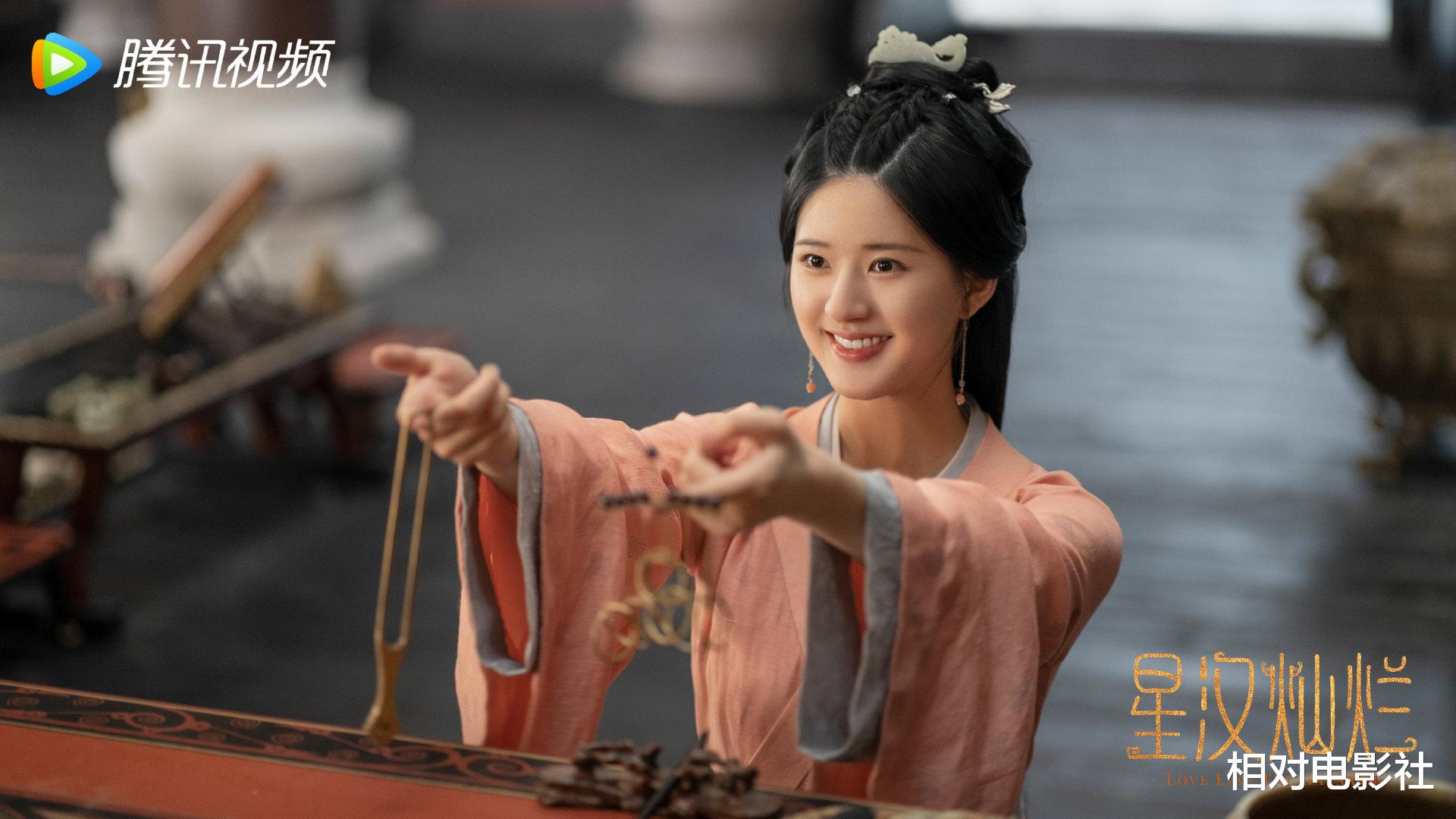 关晓彤|关晓彤又一部新剧强势来袭！或上星央视八套，阵容更加豪华