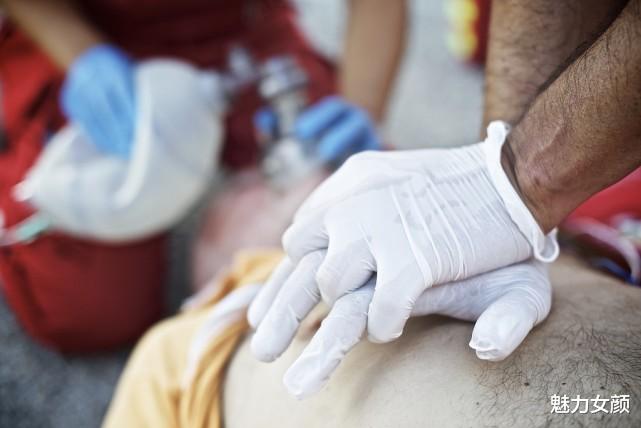 深圳立法临终抢救由患者说了算,网友:这是对老人的不负责