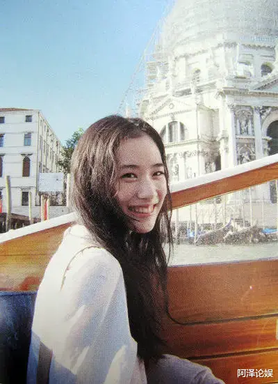 山里亮太|“国宝级美女”官宣怀孕！看到男方的长相不淡定了：宝宝可千万要随妈妈呀！