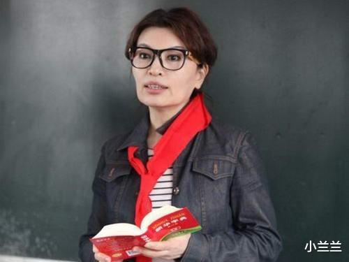 李瑞英|李瑞英:儿子坠楼仍坚持工作,惹观众怒骂太冷血,她却说“不后悔”