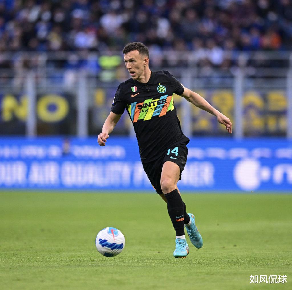 国际米兰|2-0，又赢了！意甲夺冠热门爆发，48%控球+狂轰19脚，创25年纪录