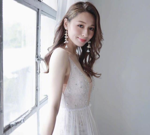 林俊贤|2022香港小姐大赛落幕!爆冷夺冠的林钰洧,靠的是老爸林俊贤吗?