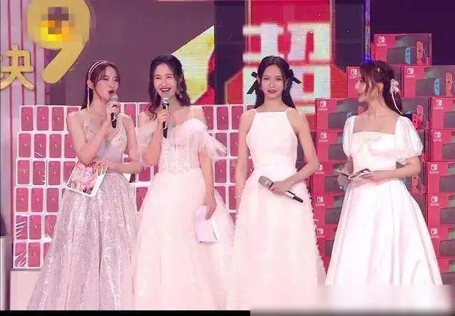 谢娜|坐拥1.3亿粉丝,她是怎么沦落成人人生厌的?