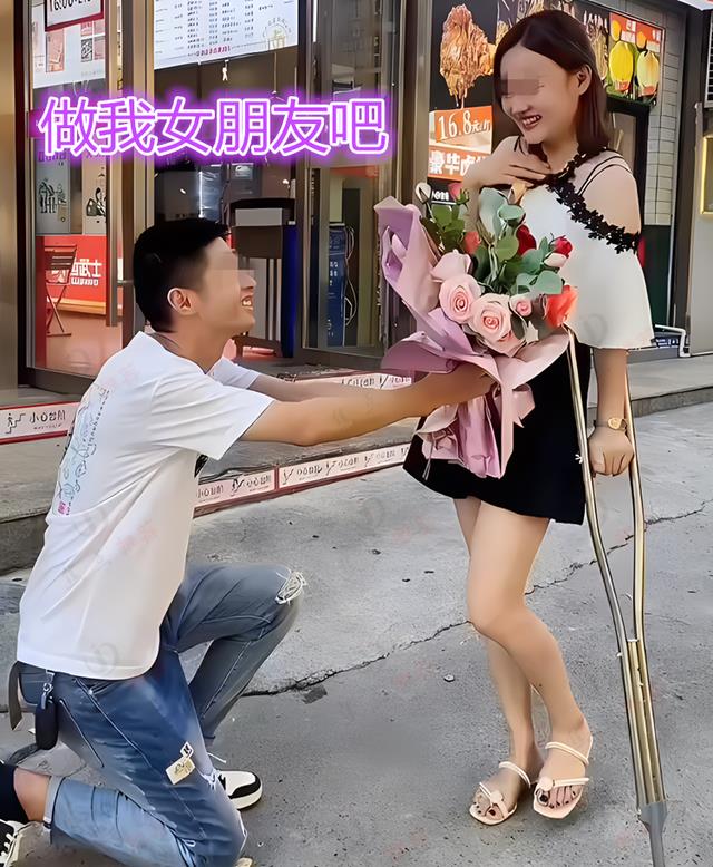 女子拄拐相亲被拒绝,男子好兄弟看上相亲女:我单身,要接你的盘