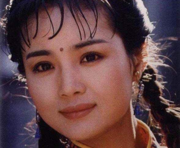 陈红|瓜子脸、高鼻梁和尖下巴才是美女?面若银盘才是国人的正常审美