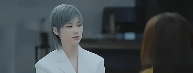 黄瑜娴|9位患罕见病的明星：李宇春患“不死癌症”，黄瑜娴天生没子宫