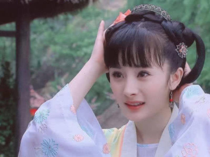 杨幂|杨幂谈潜规则：我们这一行，你想要红，跟导演睡一觉就可以