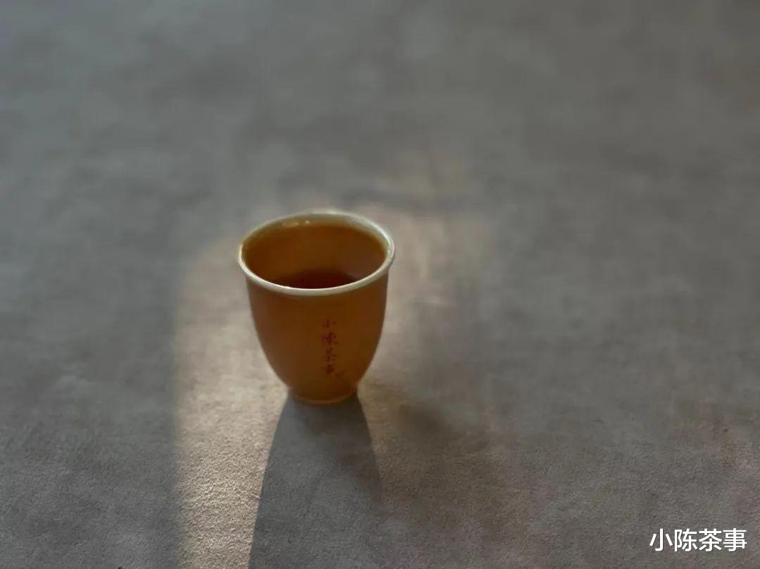 听说茶沫多的岩茶，无论水仙、肉桂、大红袍，茶汤喝起来更黏稠？