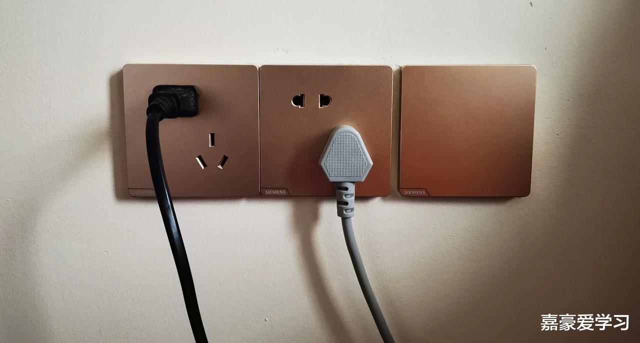 安装插座开关居然要700元,想钱想疯了