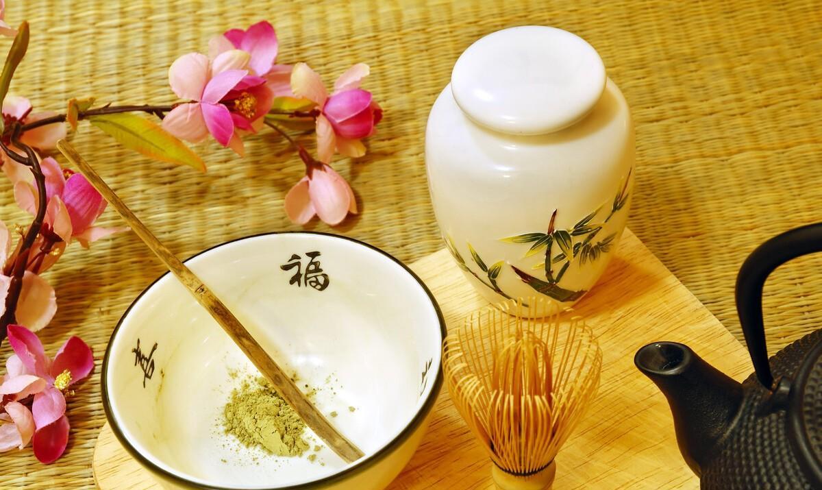 72岁大爷坦言:和保姆再婚后我才发现,这就是一场无情的金钱交易