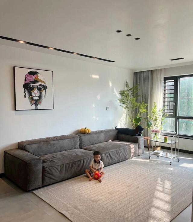 湖南夫妇拒绝“过度装修”,把146家装修得堪称教科书,超有品味