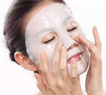 张雨绮 大热天的，油皮需不需要保湿？