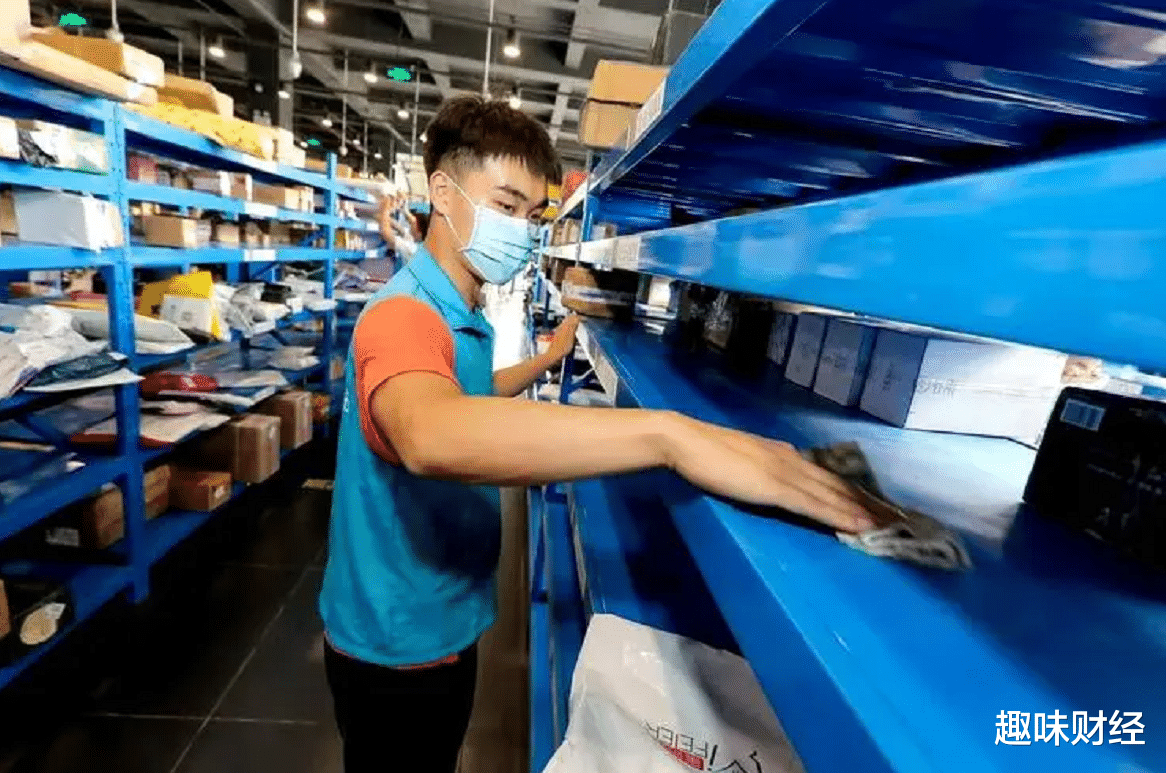 菜鸟驿站|取件不收费的“菜鸟驿站”，是靠什么赚钱的？一家店能赚多少钱？
