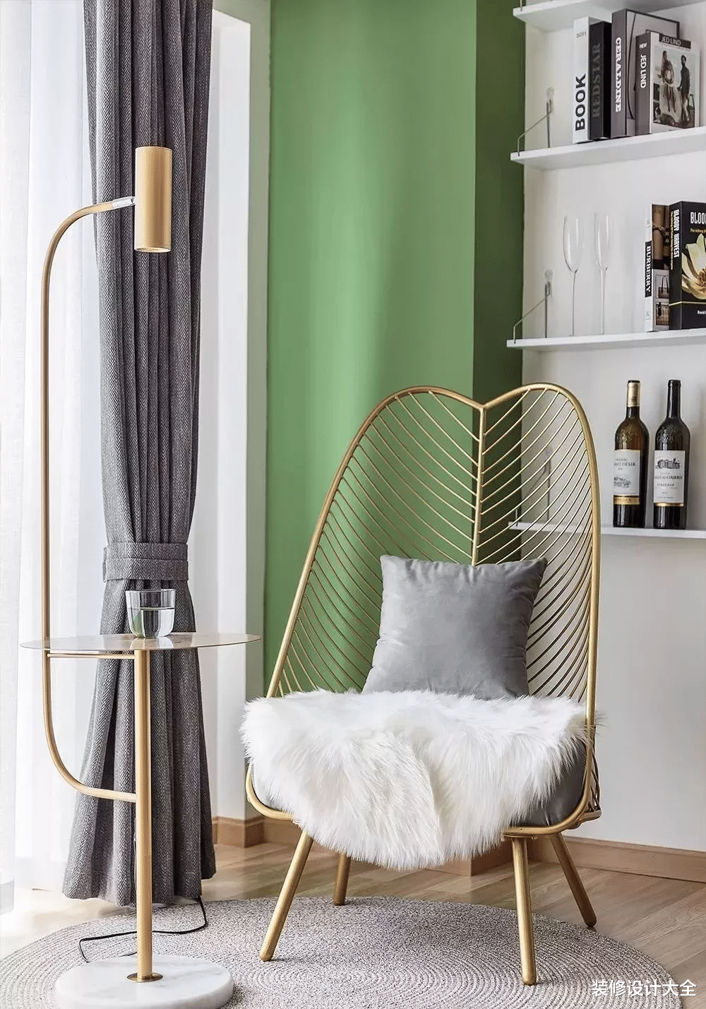 32㎡复式单身公寓,优雅大方,还有一点小轻奢,铁艺楼梯太漂亮了!