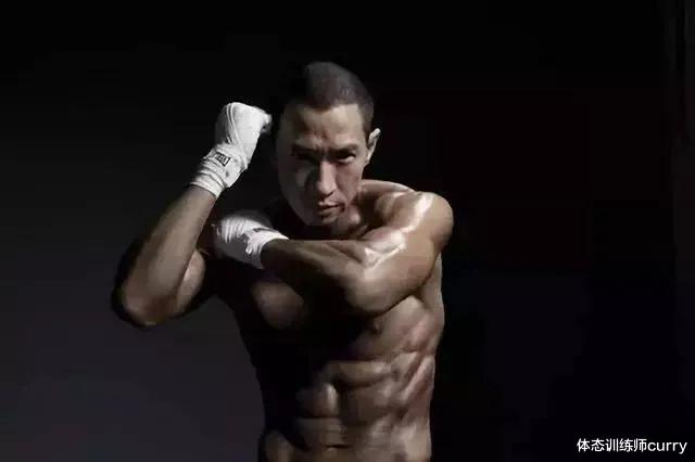 医生|同样是肌肉男，为什么彭于晏比不上张家辉？两招教你辨别真肌肉！