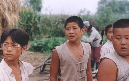 谢孟伟|嘎子哥表情亮了，他以前演八路，现在直接成了“八格牙路”