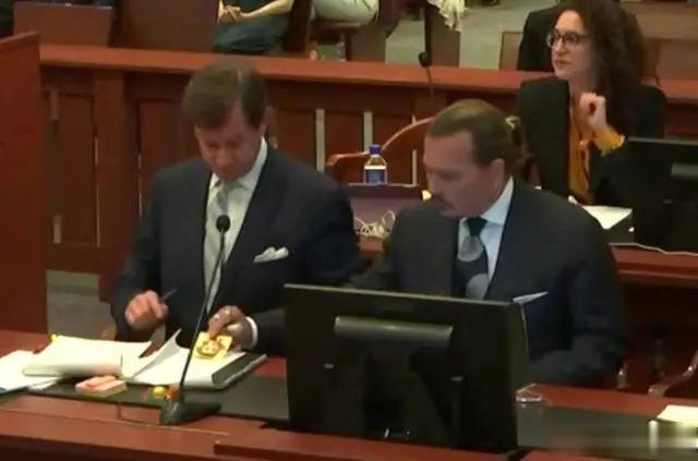 约翰尼·德普|“杰克船长”德普的家暴案庭审现场，简直天雷滚滚，三观炸裂…