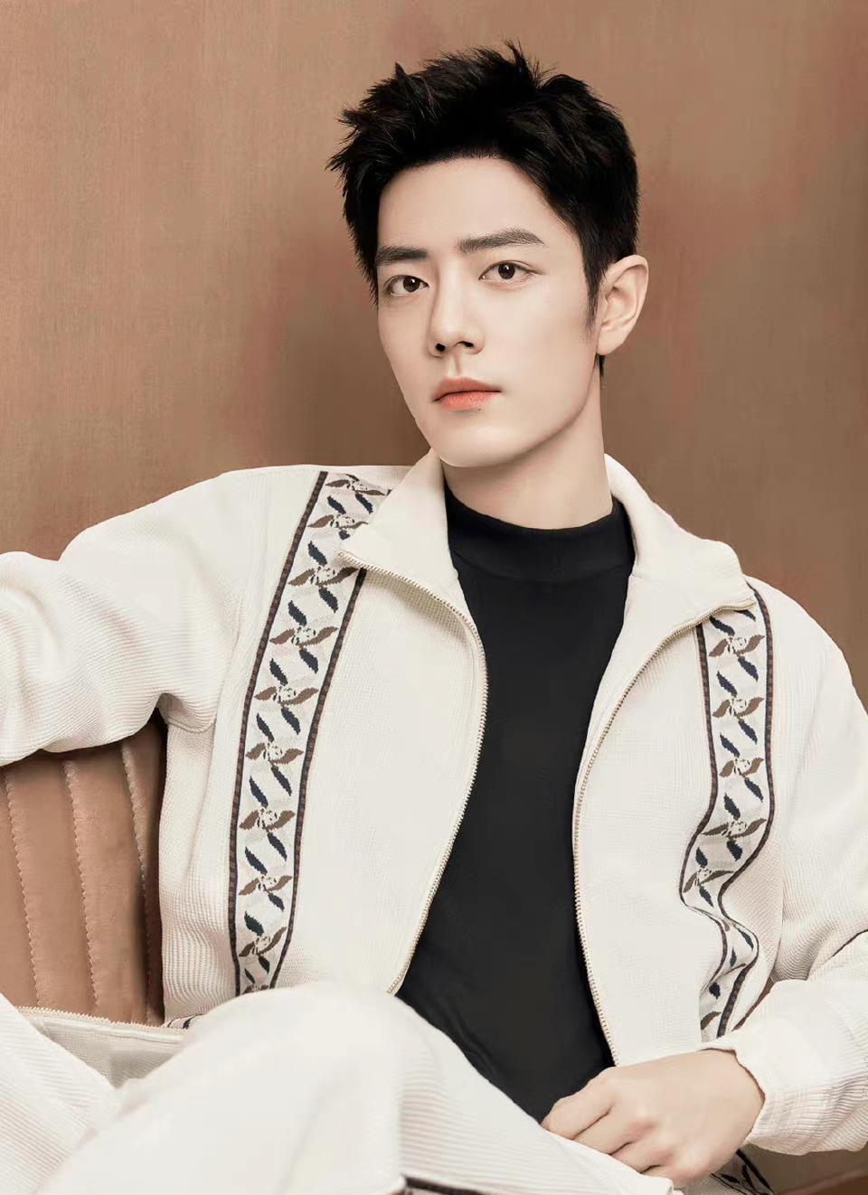 肖战|《中国网》发内娱男星身材“大赏”,肖战再现名场面,人间理想