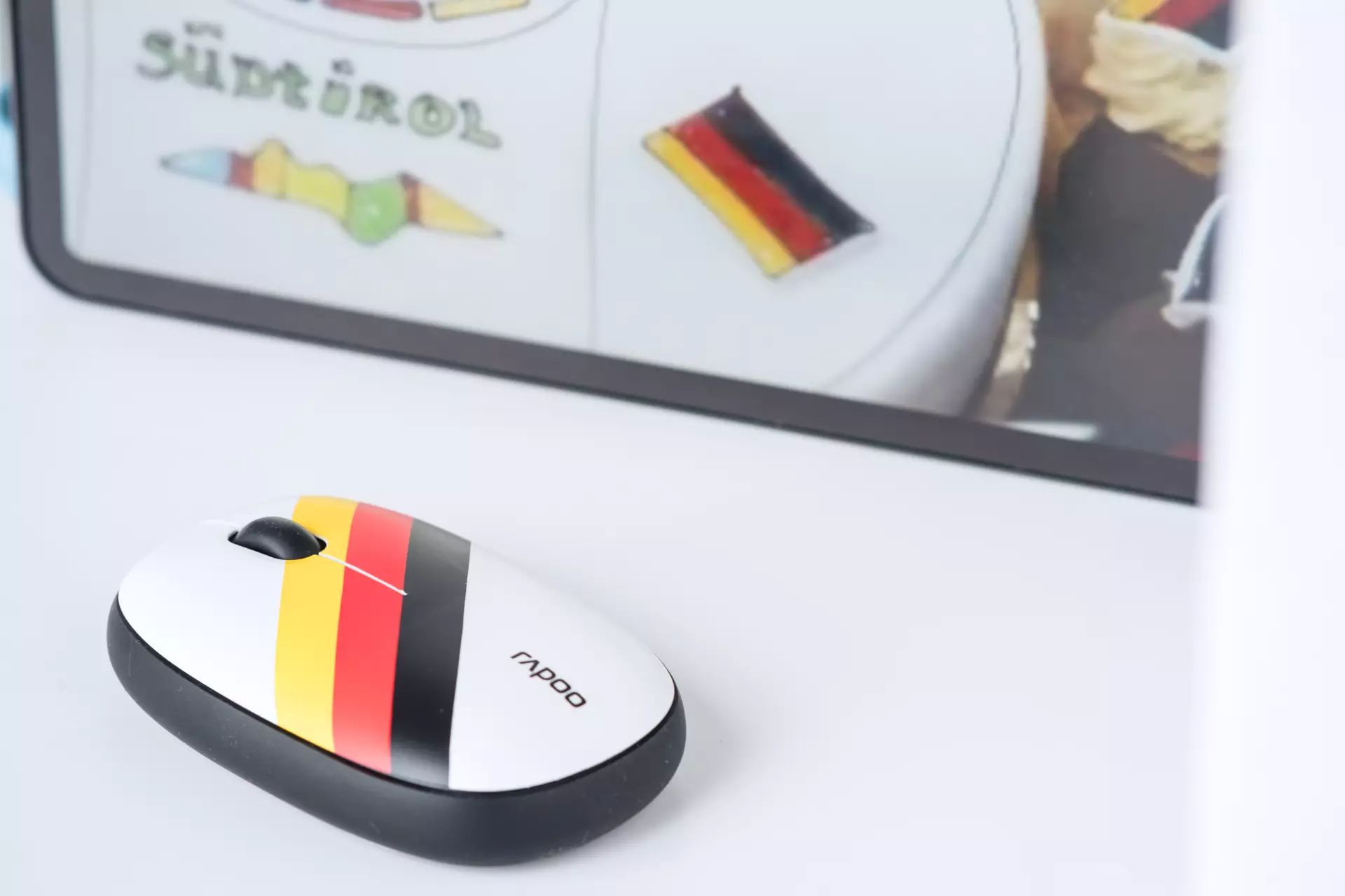世界杯德国队专属配色，被问了几十遍这款雷柏鼠标的链接