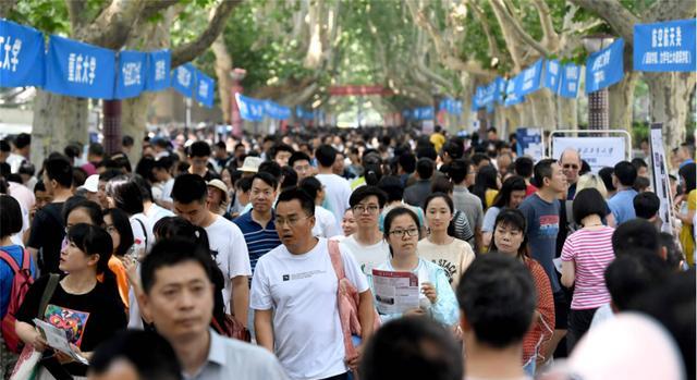 火箭队|“进厂拧螺丝不丢人”,储殷教授发表看法,不料引发网友热议!