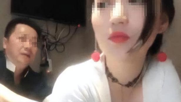 女子做养生按摩遇上男技师，要求换人反被呛：我手艺得劲