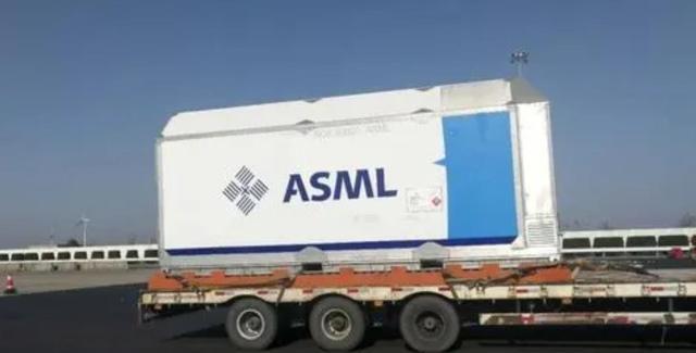 asml|死磕到底，ASML为何执意向国内出货EUV光刻机，俄乌给出答案