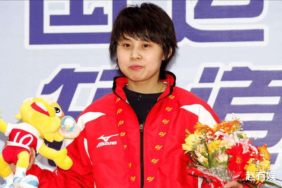 王濛|王濛靠解说再度走红,学历曝光后更让人敬佩,不愧是“濛主”!