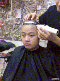 |“过安检千万不要带奇怪的东西！”说这是高尔夫球杆，这谁敢信啊？