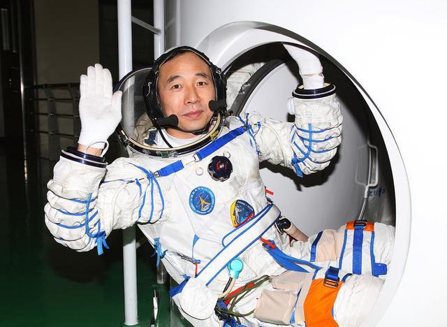 恭喜景海鹏!高升航天员系统副总指挥,主要职责是什么