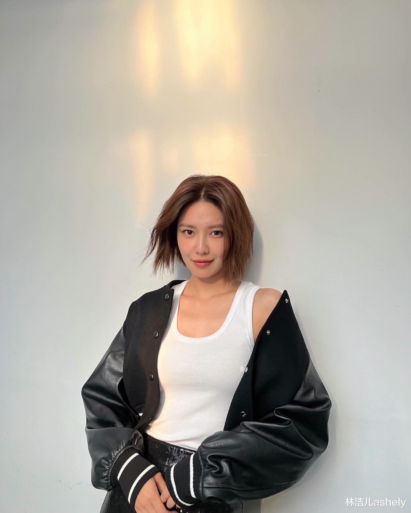 连衣裙 少时秀英剪短发引两派论战，get这4招，3分钟帮你判断适合长短发