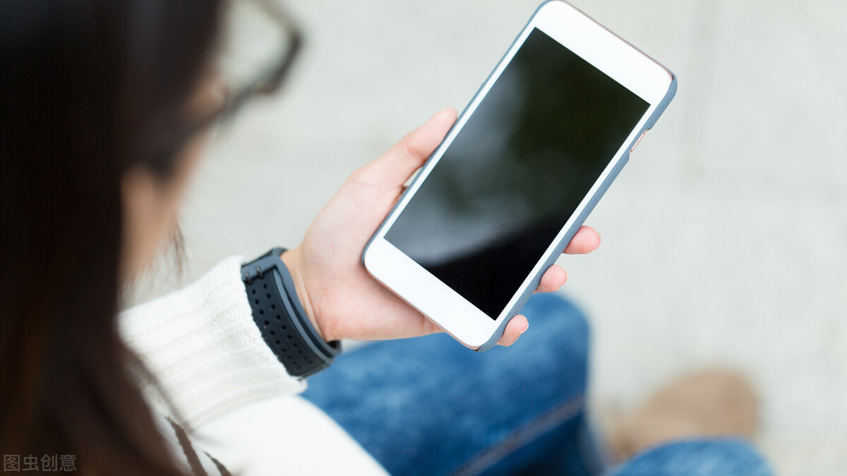 智能手机|使用智能手机必须开启的4个功能，可解决手机卡顿、发热量大、耗电过快等问题