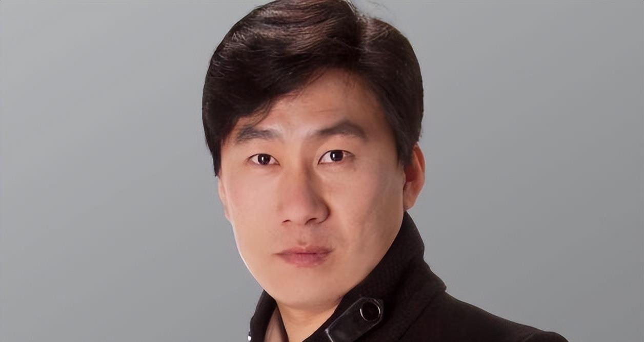 孟令宇|“皮长山”孟令宇：赵本山御用导演，被妻子实名举报出轨遭封杀？