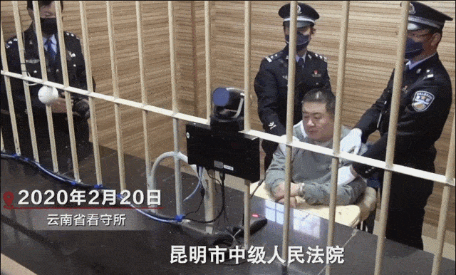 唐山女生被打事件登上热搜,公共场合施暴者为何胆大包天?惹全民众怒!