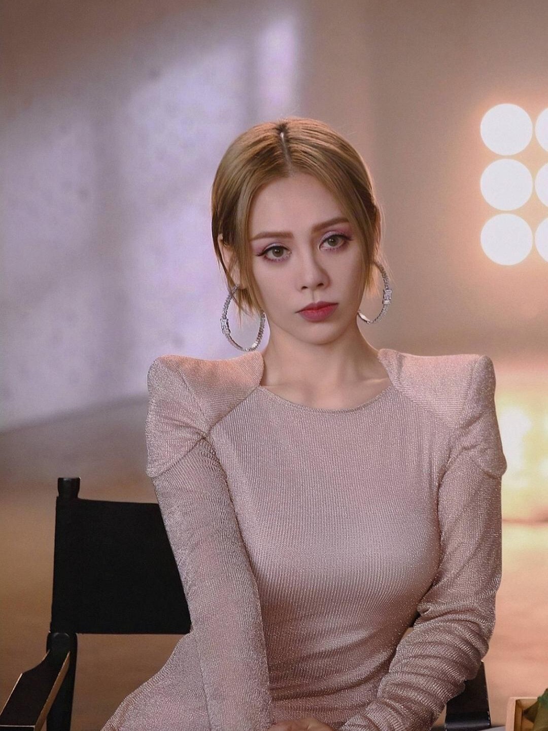 眼妆 40+的静静子妆容真是大气又清秀！解锁6个技巧！你也可气质又减龄。