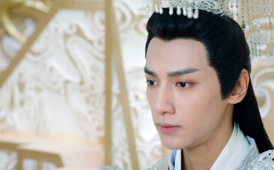 成毅|沉香如屑：成毅演帝君引关注，珠玉在前，真不是帅就行
