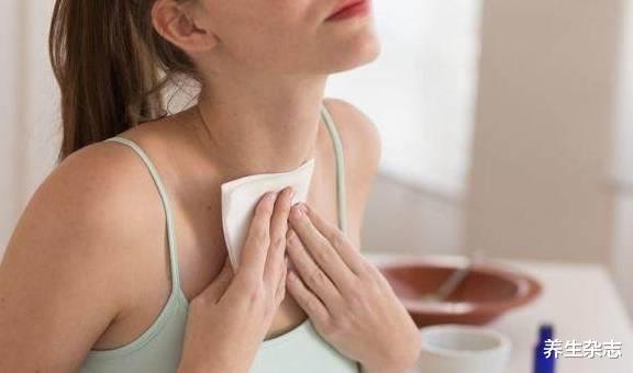 医生|34岁博士查出甲状腺结节,仅半年癌变,医生叹息:起床1习惯害了他