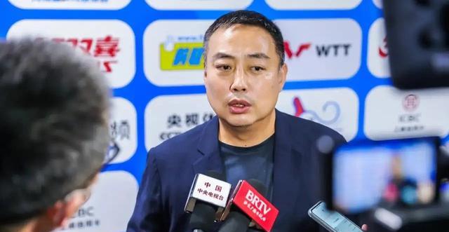 刘国梁|国乒最新决定！刘国梁率主力退赛紧急回国，小分队继续出战球星赛
