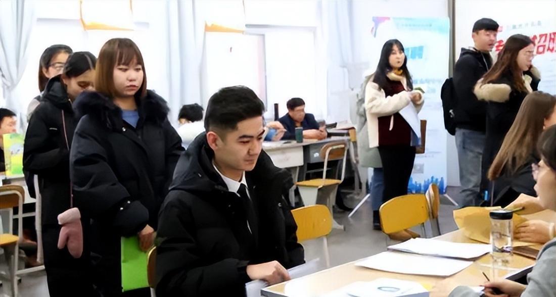 沈阳|沈阳招聘教师要求明确，仅这8所学校毕业生有机会，师范生犯了愁