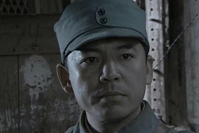 李云龙|看了《亮剑》原著,才懂李云龙宁可举枪自尽也不去东北避难的隐情