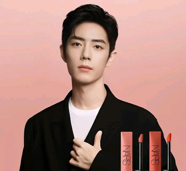 肖战|肖战DY话题播放量破千亿，一位粉丝和职黑都为他孜孜不倦的演员！