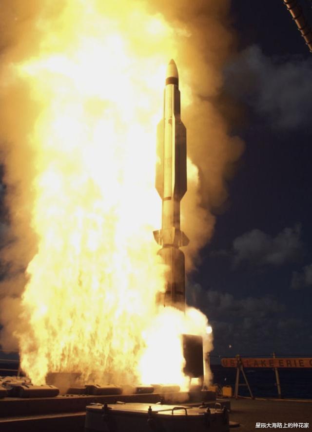 全国多地天空出现不明光斑:目击者称是UFO,到底是什么?