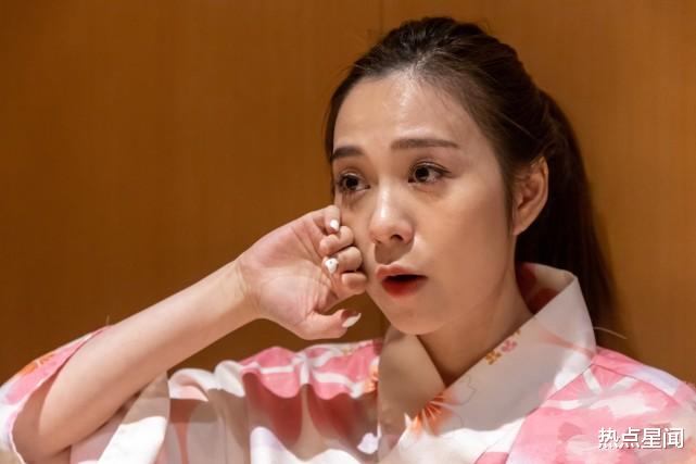 罗京|女星梁茵转行在日料店做服务员,穷到银行账户只剩个位数