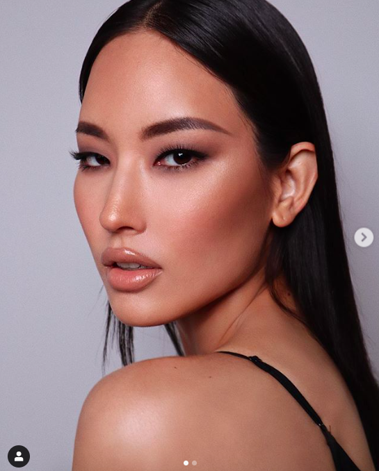 主持人|梅根《财富》杂志论坛出大招，肉桂奶茶新妆秒杀傻白甜主持人.